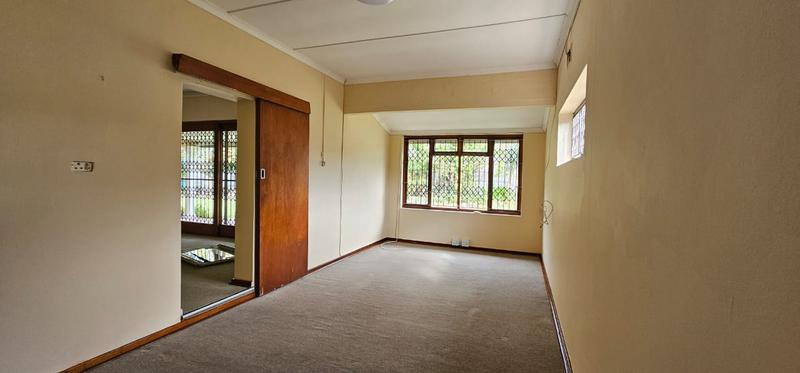 To Let 4 Bedroom Property for Rent in Scottburgh South KwaZulu-Natal