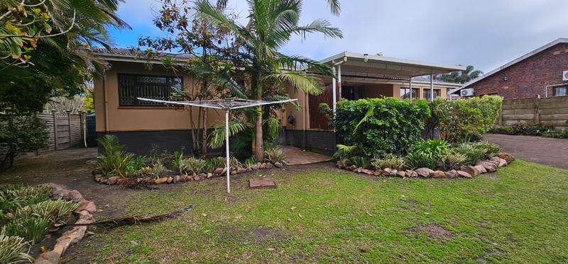 To Let 4 Bedroom Property for Rent in Scottburgh South KwaZulu-Natal