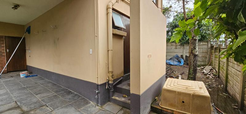 To Let 4 Bedroom Property for Rent in Scottburgh South KwaZulu-Natal