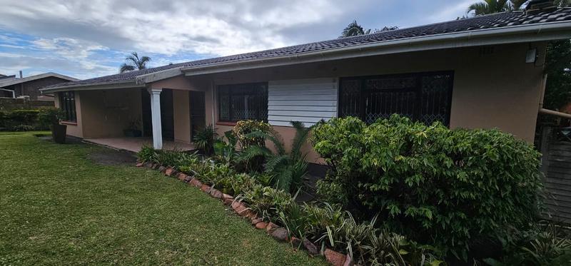 To Let 4 Bedroom Property for Rent in Scottburgh South KwaZulu-Natal