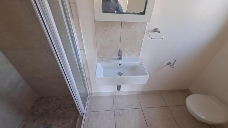 To Let 2 Bedroom Property for Rent in Umbilo KwaZulu-Natal