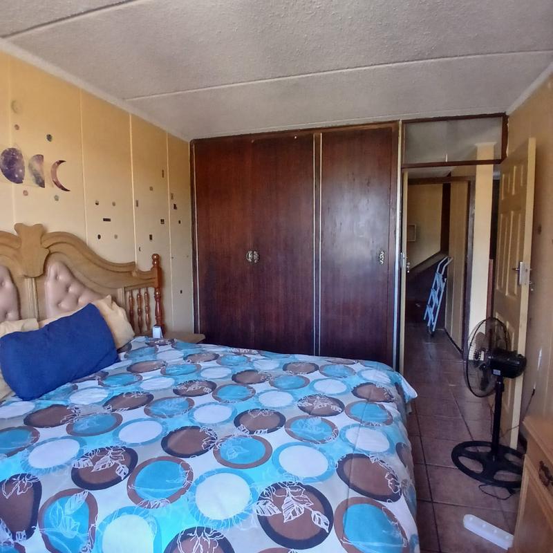 3 Bedroom Property for Sale in Montclair KwaZulu-Natal