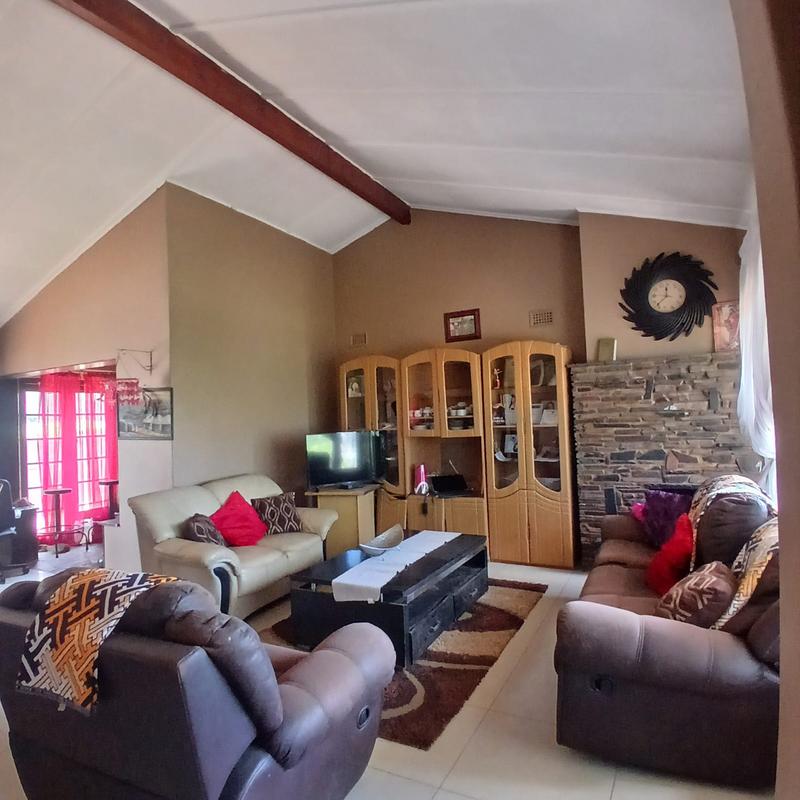 3 Bedroom Property for Sale in Montclair KwaZulu-Natal