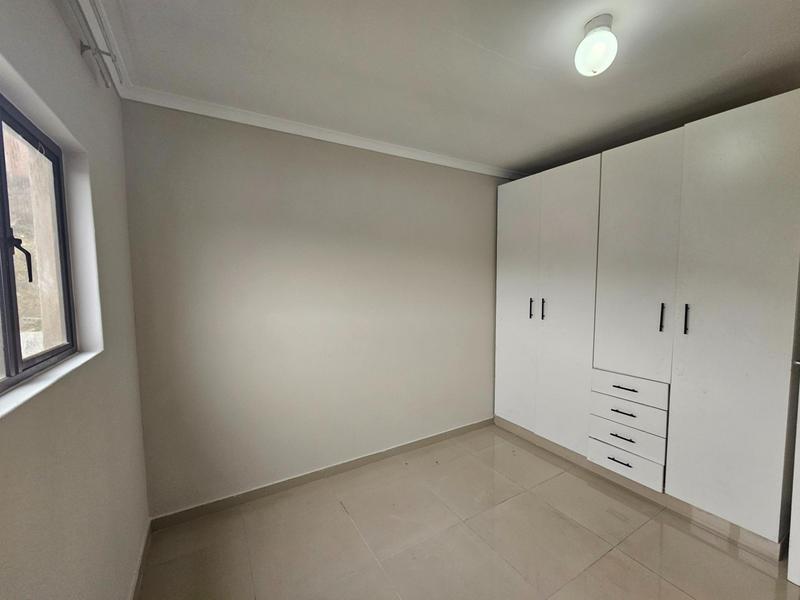 To Let 2 Bedroom Property for Rent in Lotusville KwaZulu-Natal
