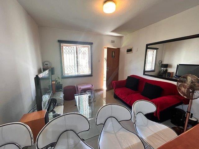 1 Bedroom Property for Sale in Sea View KwaZulu-Natal