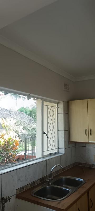 To Let 2 Bedroom Property for Rent in Malvern KwaZulu-Natal