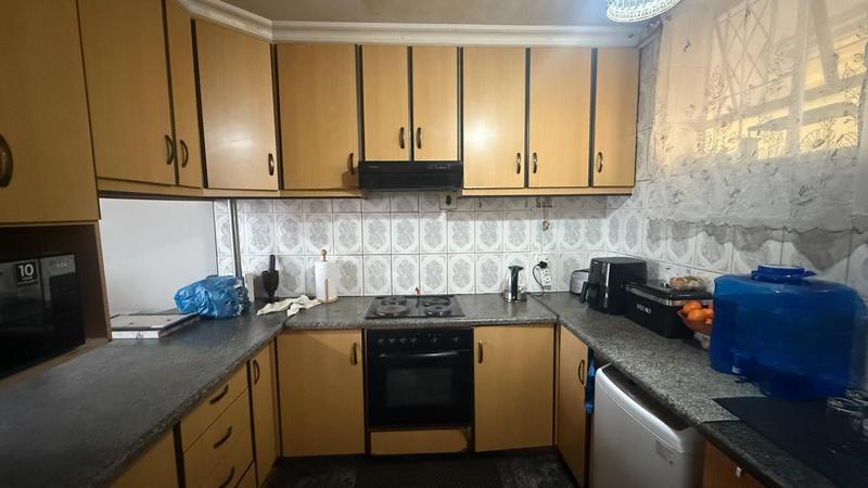 To Let 2 Bedroom Property for Rent in Malvern KwaZulu-Natal