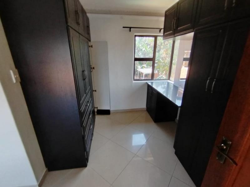5 Bedroom Property for Sale in Herrwood Park KwaZulu-Natal