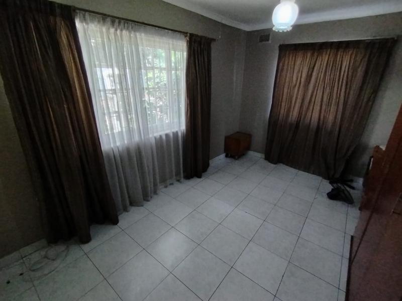 4 Bedroom Property for Sale in Kenville KwaZulu-Natal