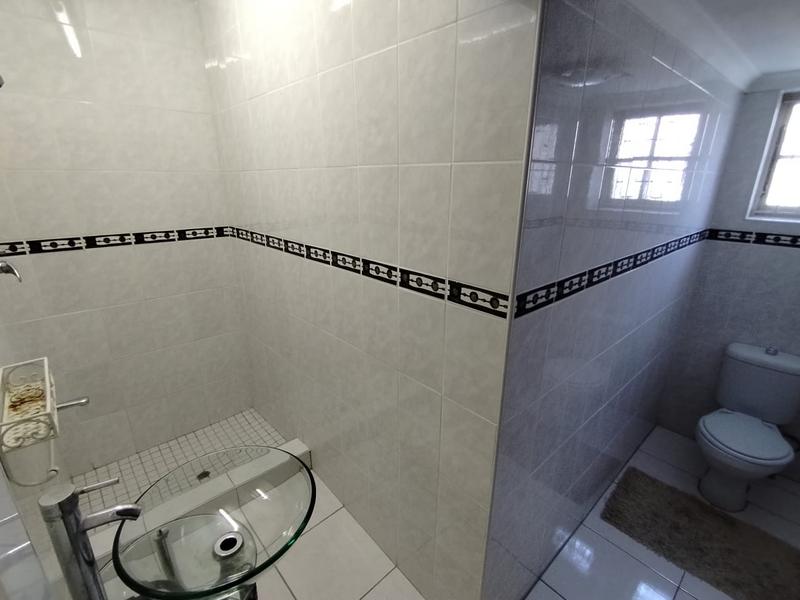 4 Bedroom Property for Sale in Kenville KwaZulu-Natal