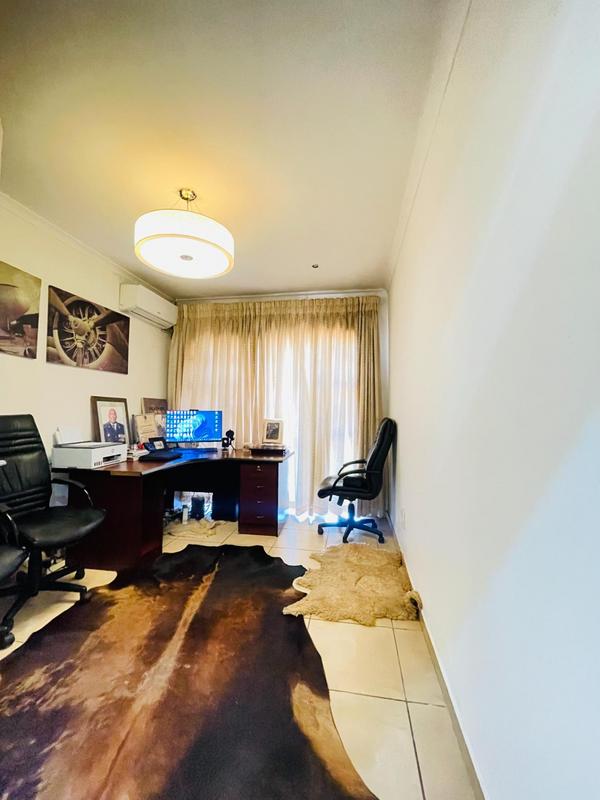 4 Bedroom Property for Sale in La Lucia KwaZulu-Natal