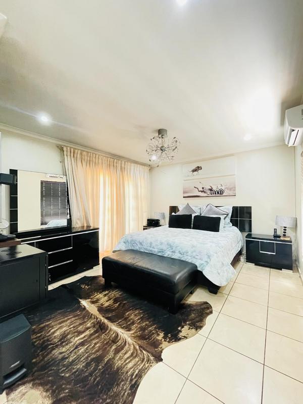 4 Bedroom Property for Sale in La Lucia KwaZulu-Natal