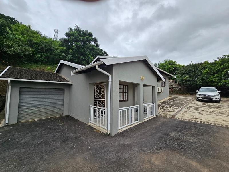 4 Bedroom Property for Sale in Avoca KwaZulu-Natal