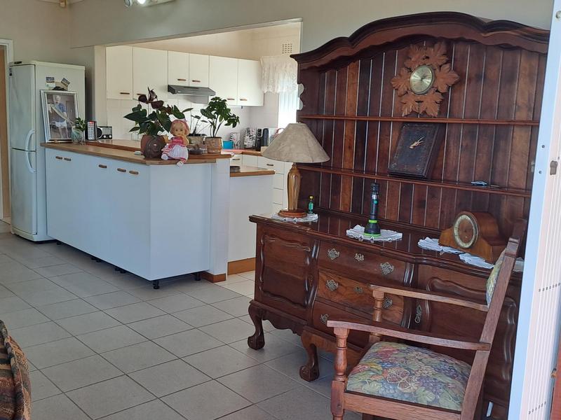 3 Bedroom Property for Sale in Umtentweni KwaZulu-Natal