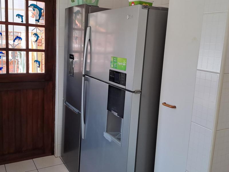 3 Bedroom Property for Sale in Umtentweni KwaZulu-Natal