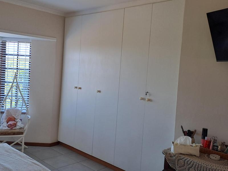 3 Bedroom Property for Sale in Umtentweni KwaZulu-Natal