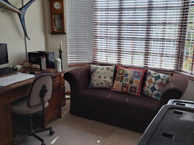 3 Bedroom Property for Sale in Umtentweni KwaZulu-Natal