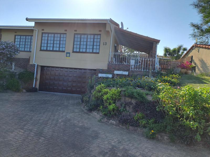 3 Bedroom Property for Sale in Umtentweni KwaZulu-Natal