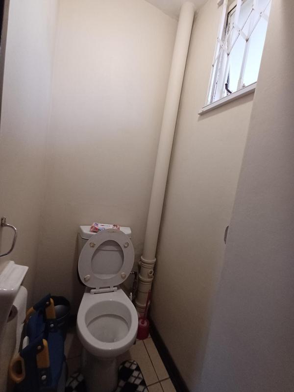 2 Bedroom Property for Sale in Morningside KwaZulu-Natal