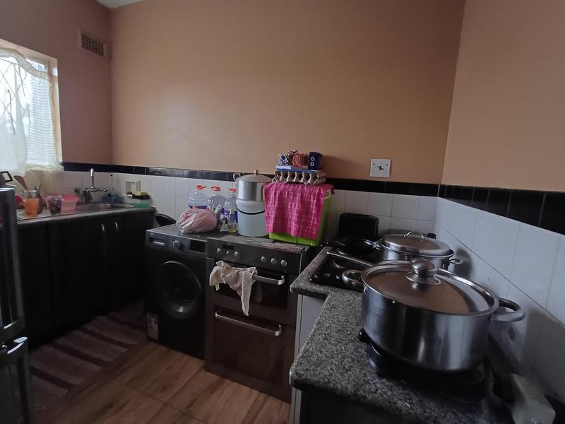 1 Bedroom Property for Sale in Westridge KwaZulu-Natal