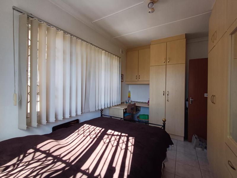 3 Bedroom Property for Sale in Chatsworth KwaZulu-Natal