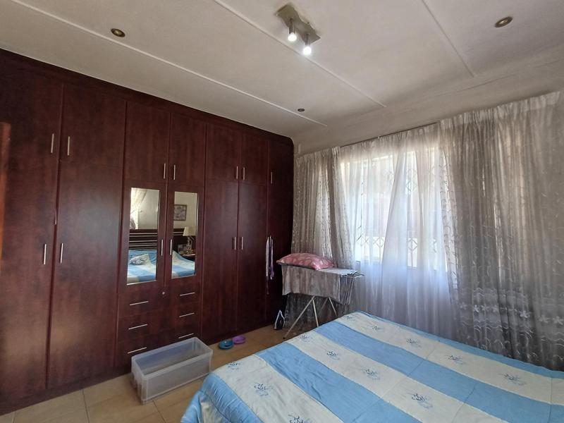 3 Bedroom Property for Sale in Chatsworth KwaZulu-Natal