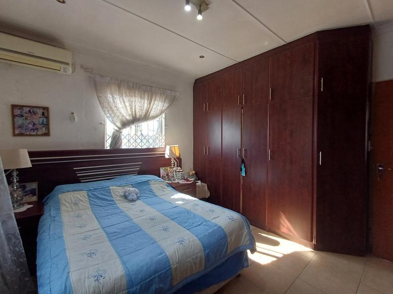 3 Bedroom Property for Sale in Chatsworth KwaZulu-Natal