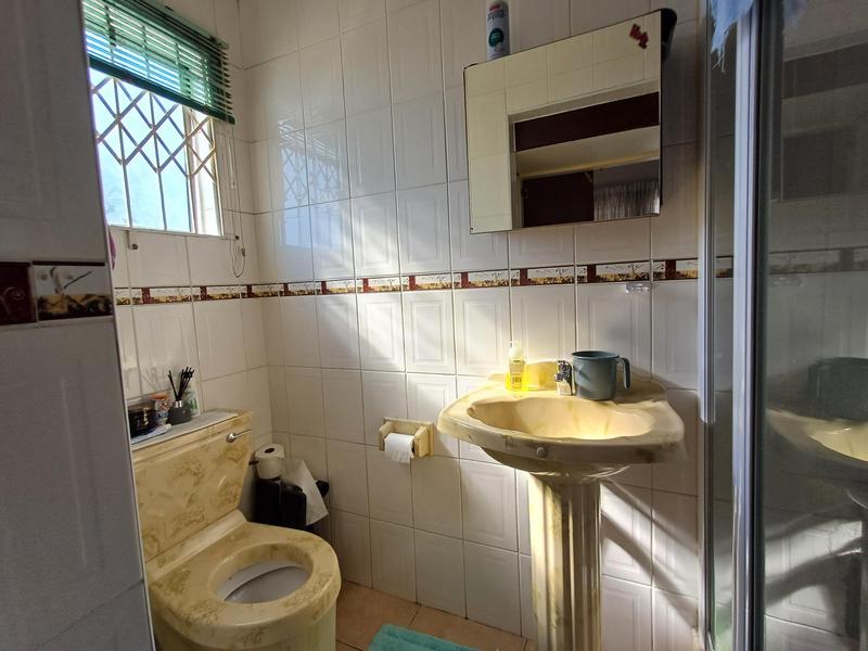 3 Bedroom Property for Sale in Chatsworth KwaZulu-Natal