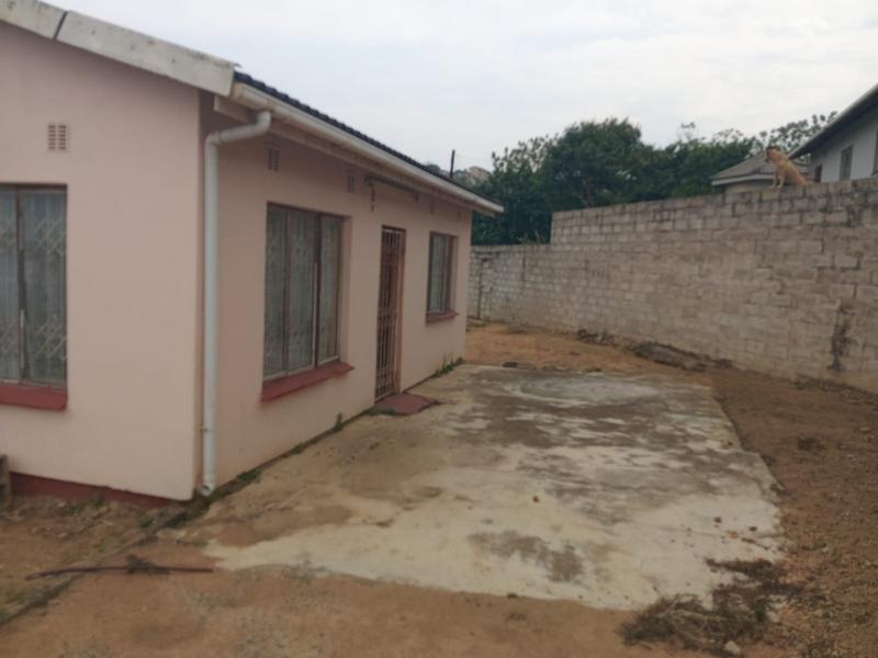 2 Bedroom Property for Sale in Kwamashu KwaZulu-Natal