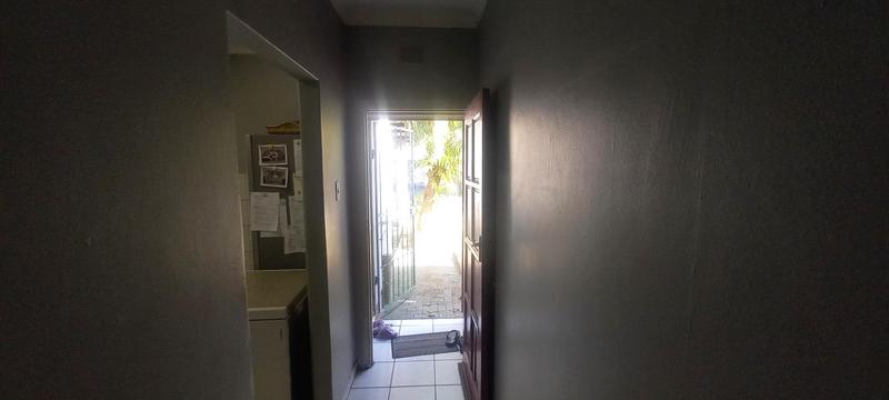 2 Bedroom Property for Sale in Meer En See KwaZulu-Natal