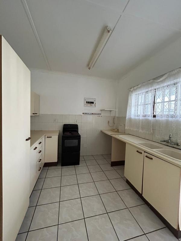 2 Bedroom Property for Sale in Umtentweni KwaZulu-Natal
