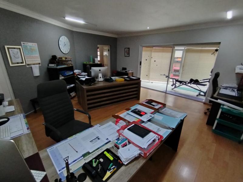 6 Bedroom Property for Sale in Umhlanga KwaZulu-Natal