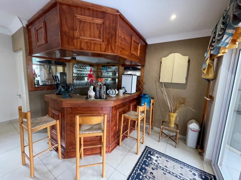 6 Bedroom Property for Sale in Umhlanga KwaZulu-Natal