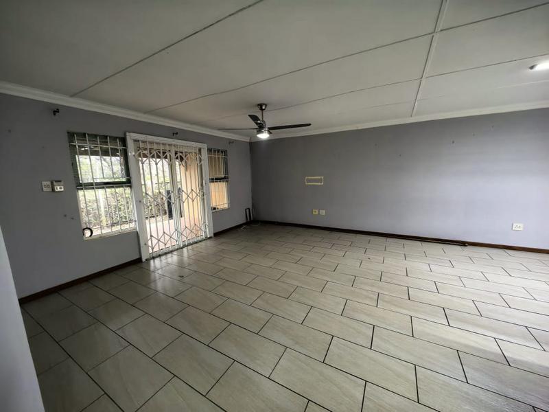To Let 3 Bedroom Property for Rent in Clare Hills KwaZulu-Natal