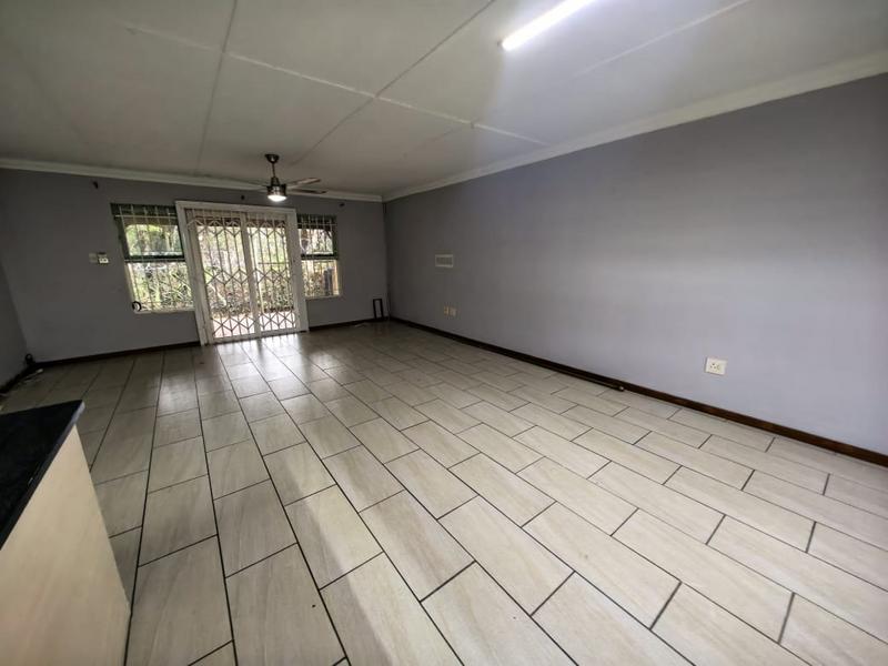 To Let 3 Bedroom Property for Rent in Clare Hills KwaZulu-Natal