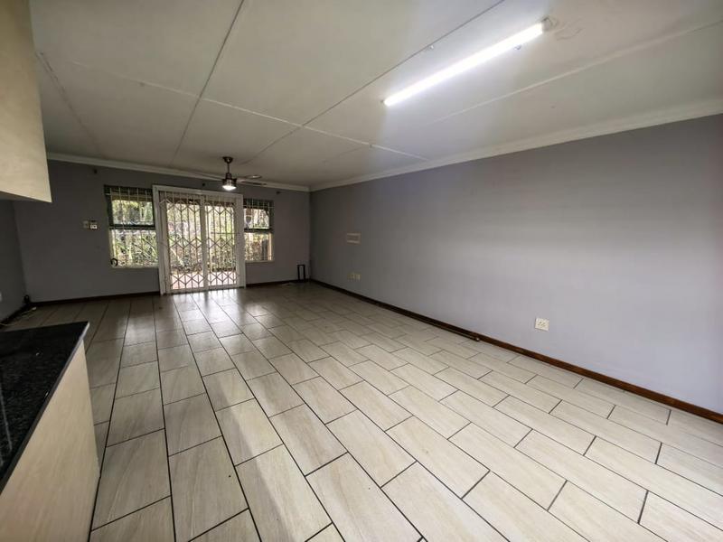 To Let 3 Bedroom Property for Rent in Clare Hills KwaZulu-Natal