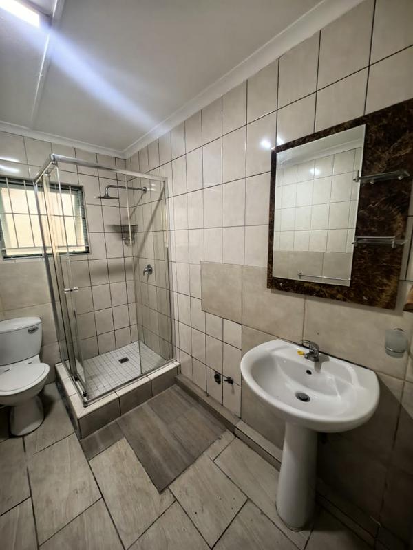 To Let 3 Bedroom Property for Rent in Clare Hills KwaZulu-Natal