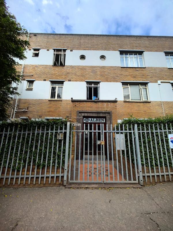 To Let 2 Bedroom Property for Rent in Windermere KwaZulu-Natal