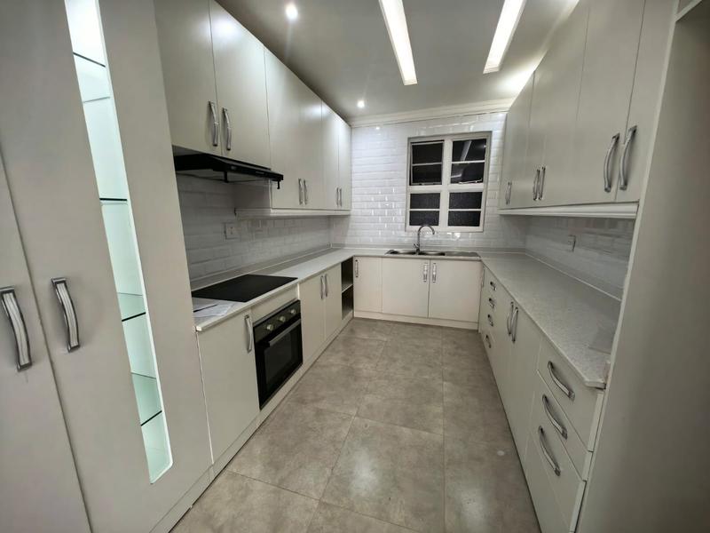 To Let 2 Bedroom Property for Rent in Windermere KwaZulu-Natal