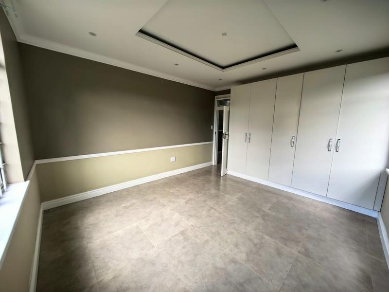 To Let 2 Bedroom Property for Rent in Windermere KwaZulu-Natal