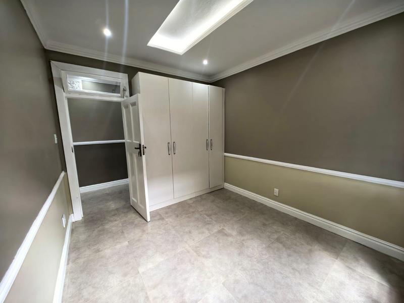 To Let 2 Bedroom Property for Rent in Windermere KwaZulu-Natal