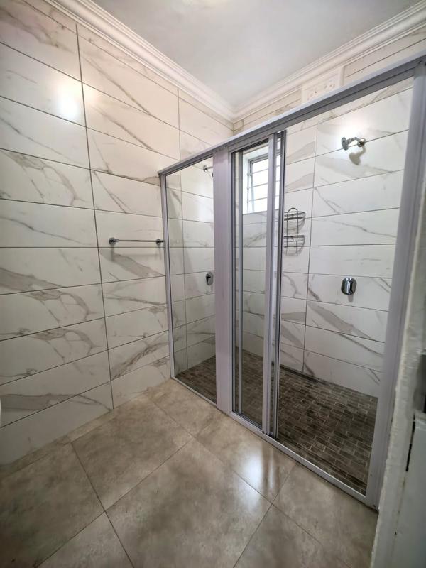 To Let 2 Bedroom Property for Rent in Windermere KwaZulu-Natal