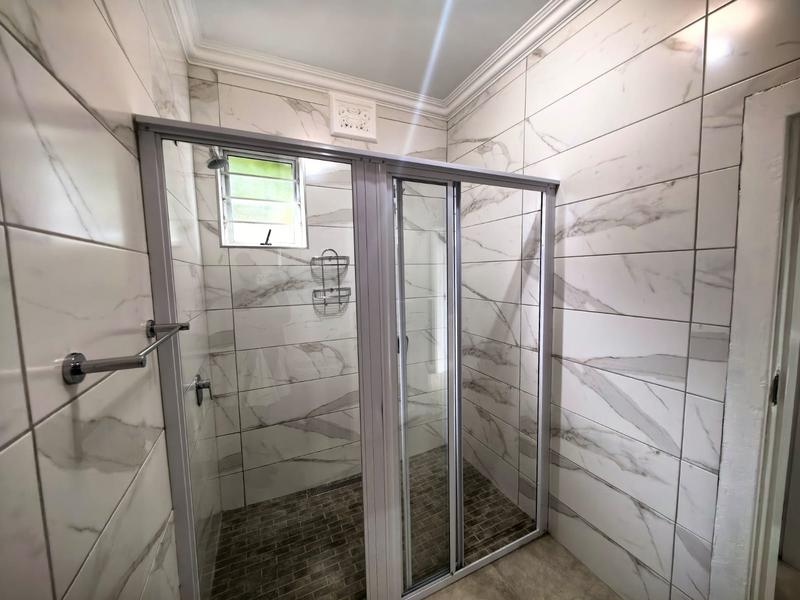 To Let 2 Bedroom Property for Rent in Windermere KwaZulu-Natal