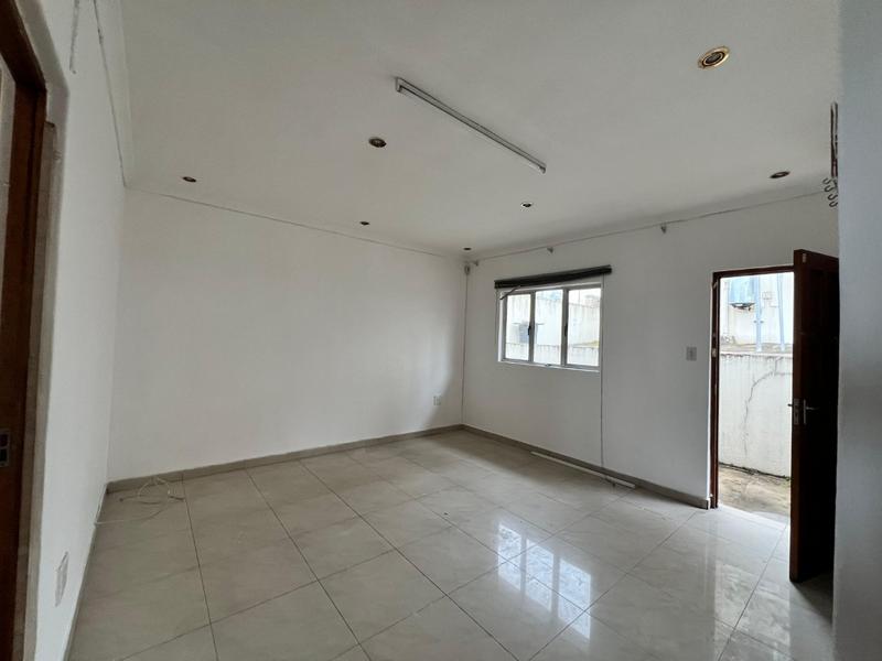 To Let 2 Bedroom Property for Rent in Parkgate KwaZulu-Natal