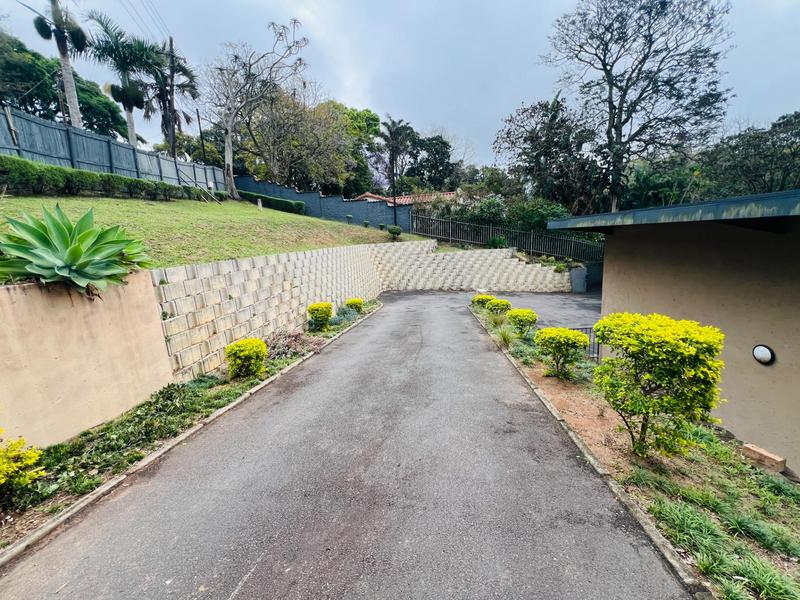 4 Bedroom Property for Sale in Cowies Hill KwaZulu-Natal