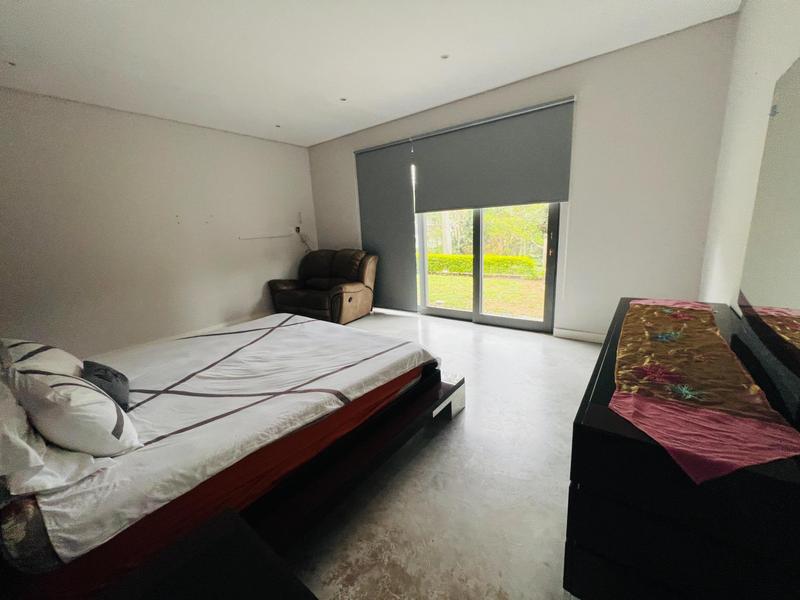 4 Bedroom Property for Sale in Cowies Hill KwaZulu-Natal