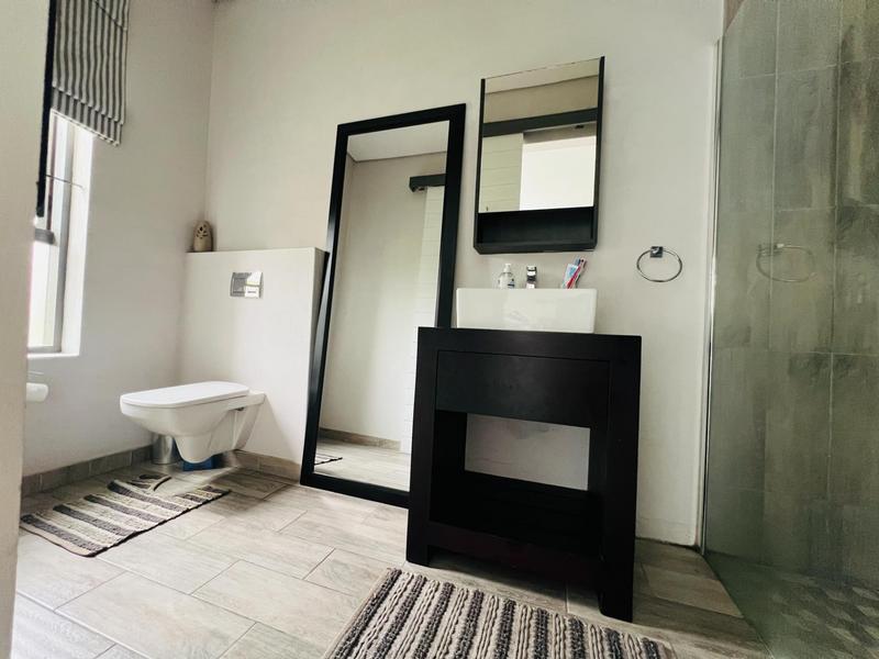 4 Bedroom Property for Sale in Cowies Hill KwaZulu-Natal