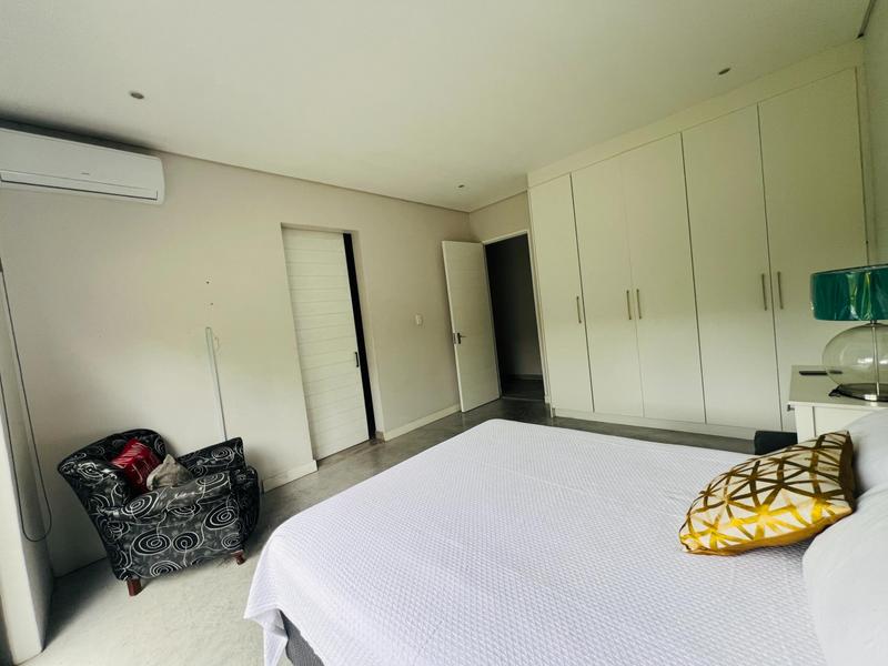 4 Bedroom Property for Sale in Cowies Hill KwaZulu-Natal