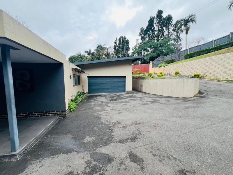 4 Bedroom Property for Sale in Cowies Hill KwaZulu-Natal