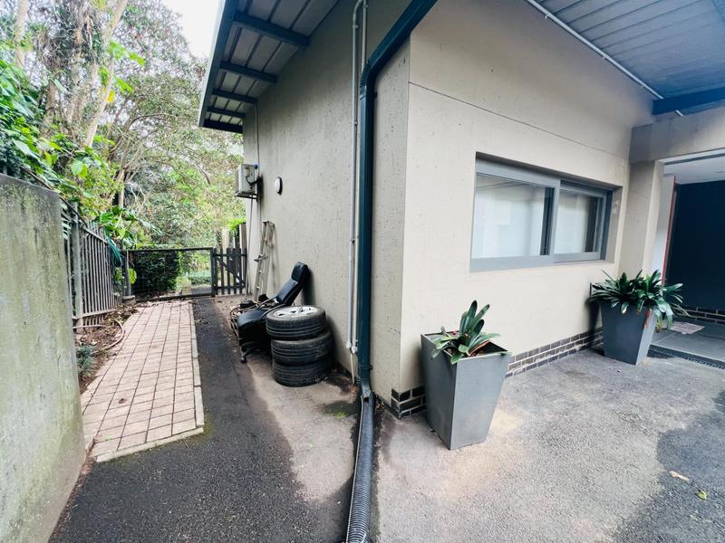 4 Bedroom Property for Sale in Cowies Hill KwaZulu-Natal